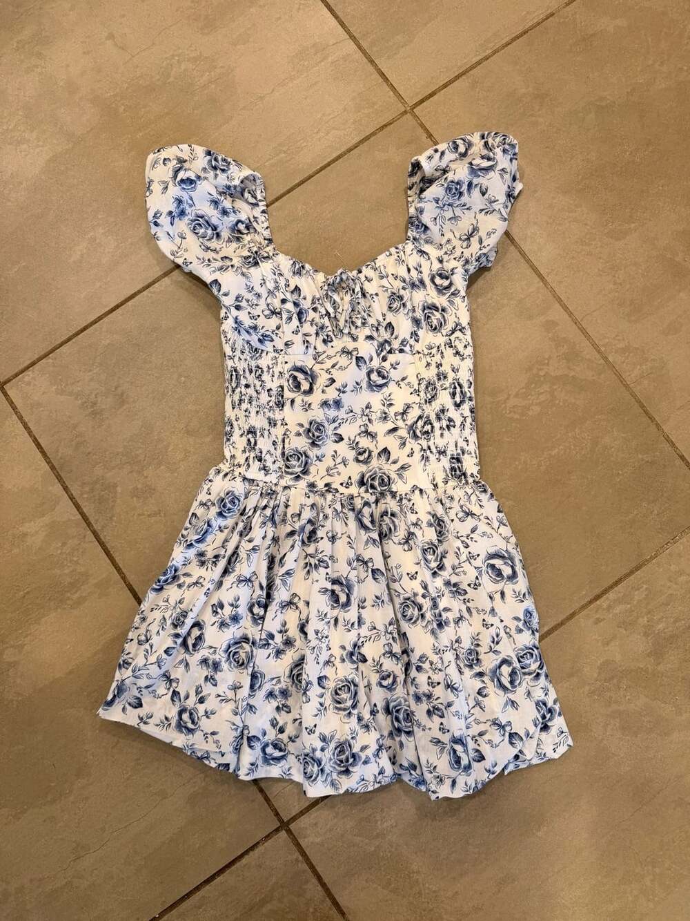 Hollister Blue and White Floral Shirred Bust Drop Waist Bubble Skort Dress